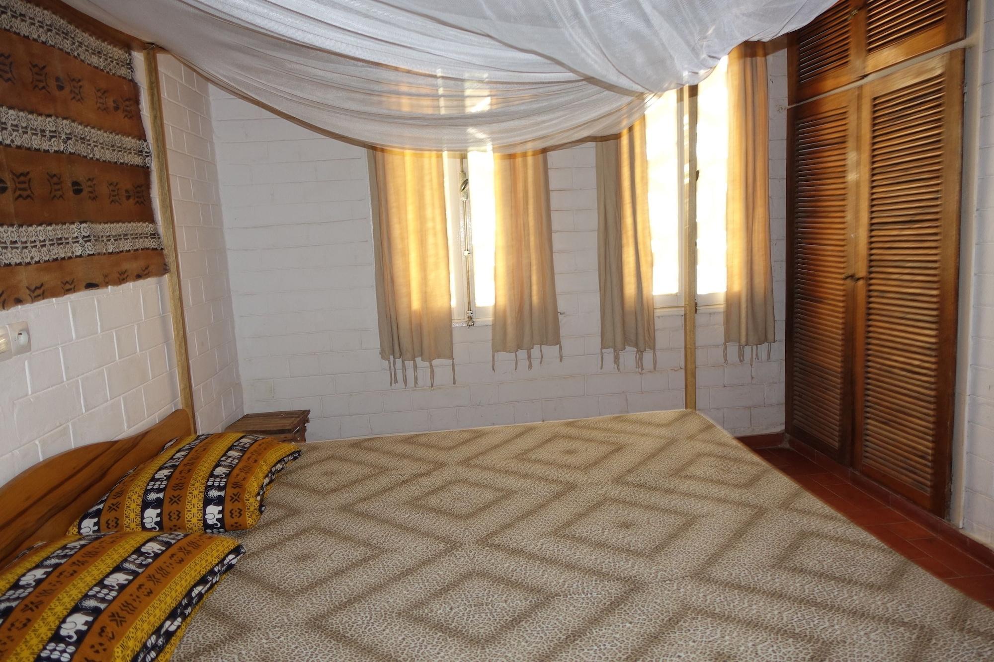 Hotel Keur Marrakis M'Bour Exterior foto